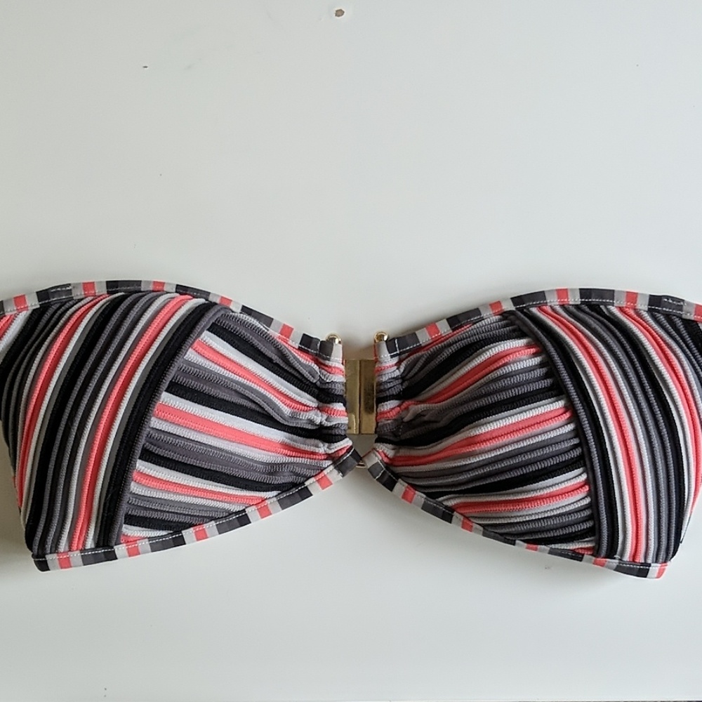 Bandeau bikini top